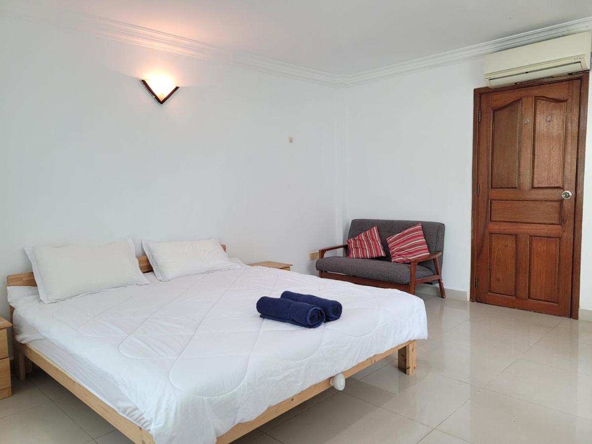 Hotel Yana House Phnom Penh Zewnętrze zdjęcie