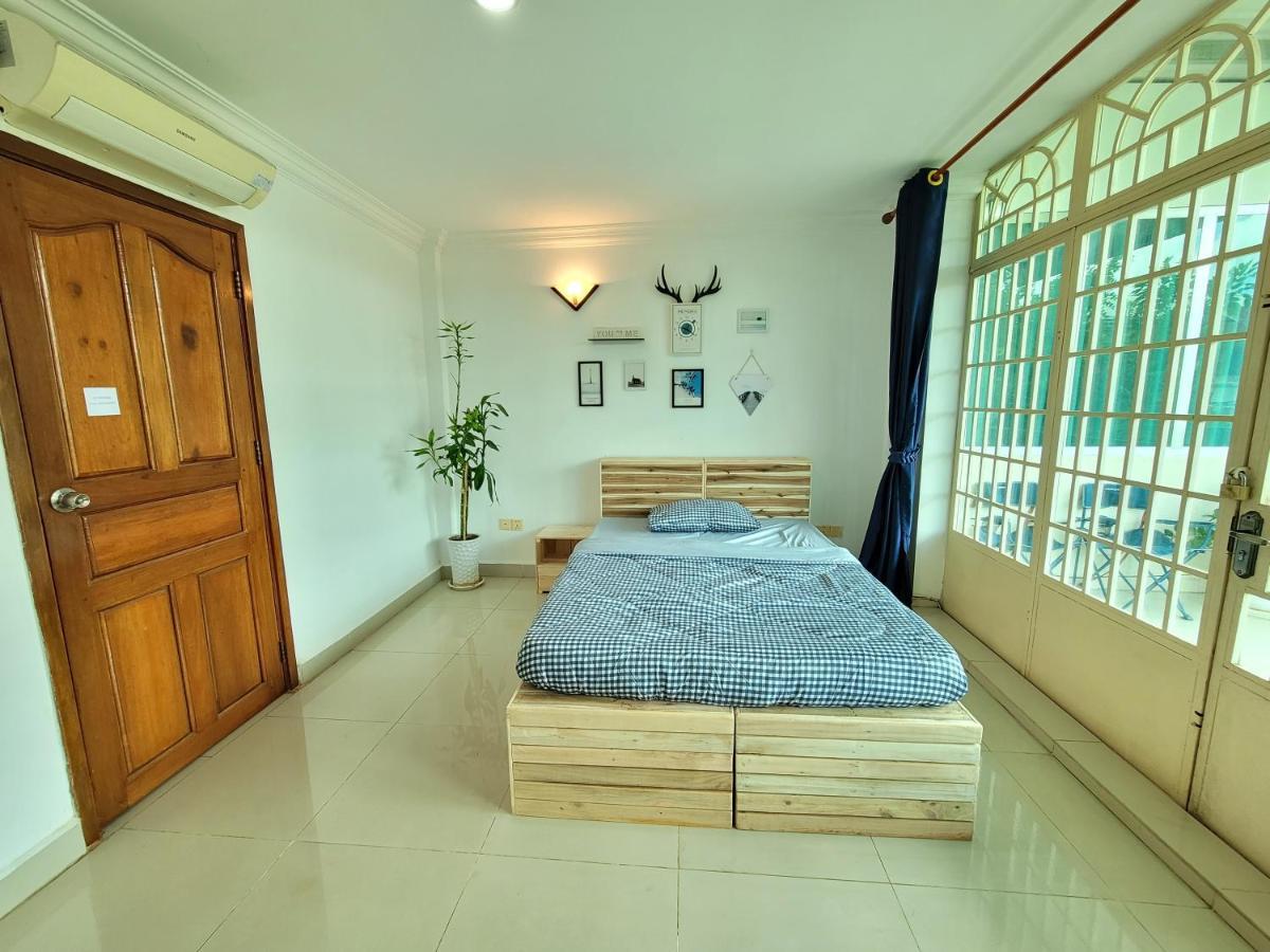 Hotel Yana House Phnom Penh Zewnętrze zdjęcie