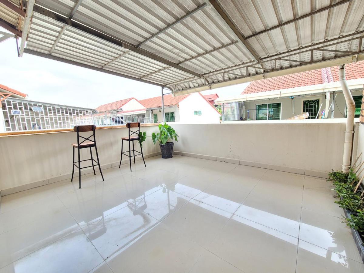 Hotel Yana House Phnom Penh Zewnętrze zdjęcie